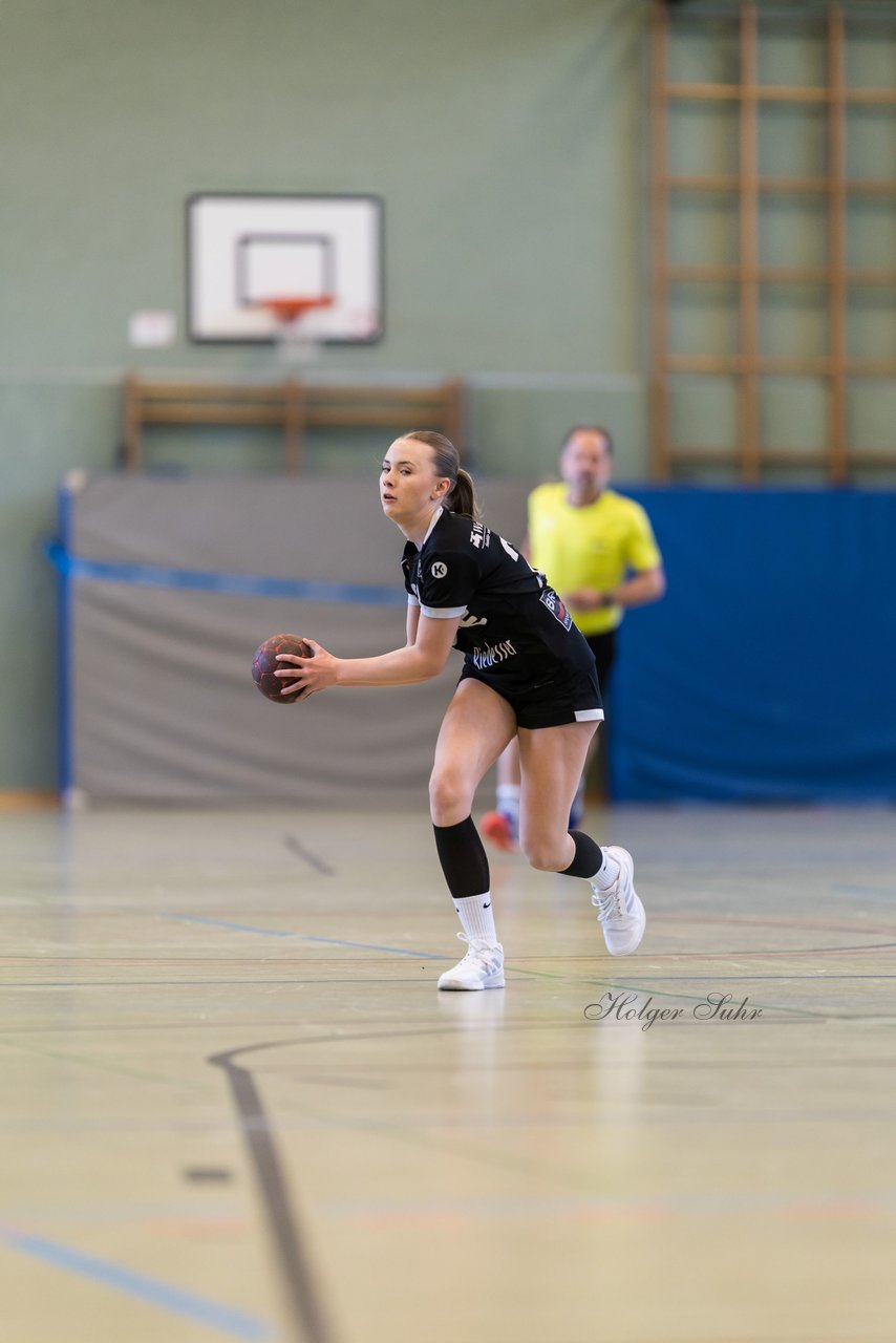 Bild 108 - wBJ SV Henstedt Ulzburg - Bramstedter TS : Ergebnis: 27:15